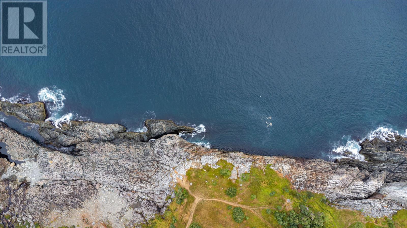 809-811 Main Road, Pouch Cove, NL