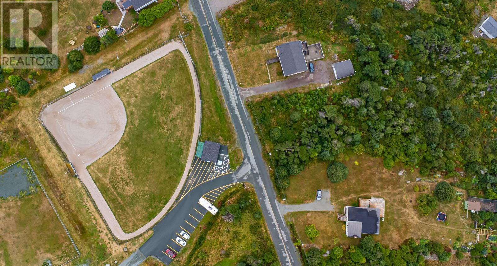 809-811 Main Road, Pouch Cove, NL