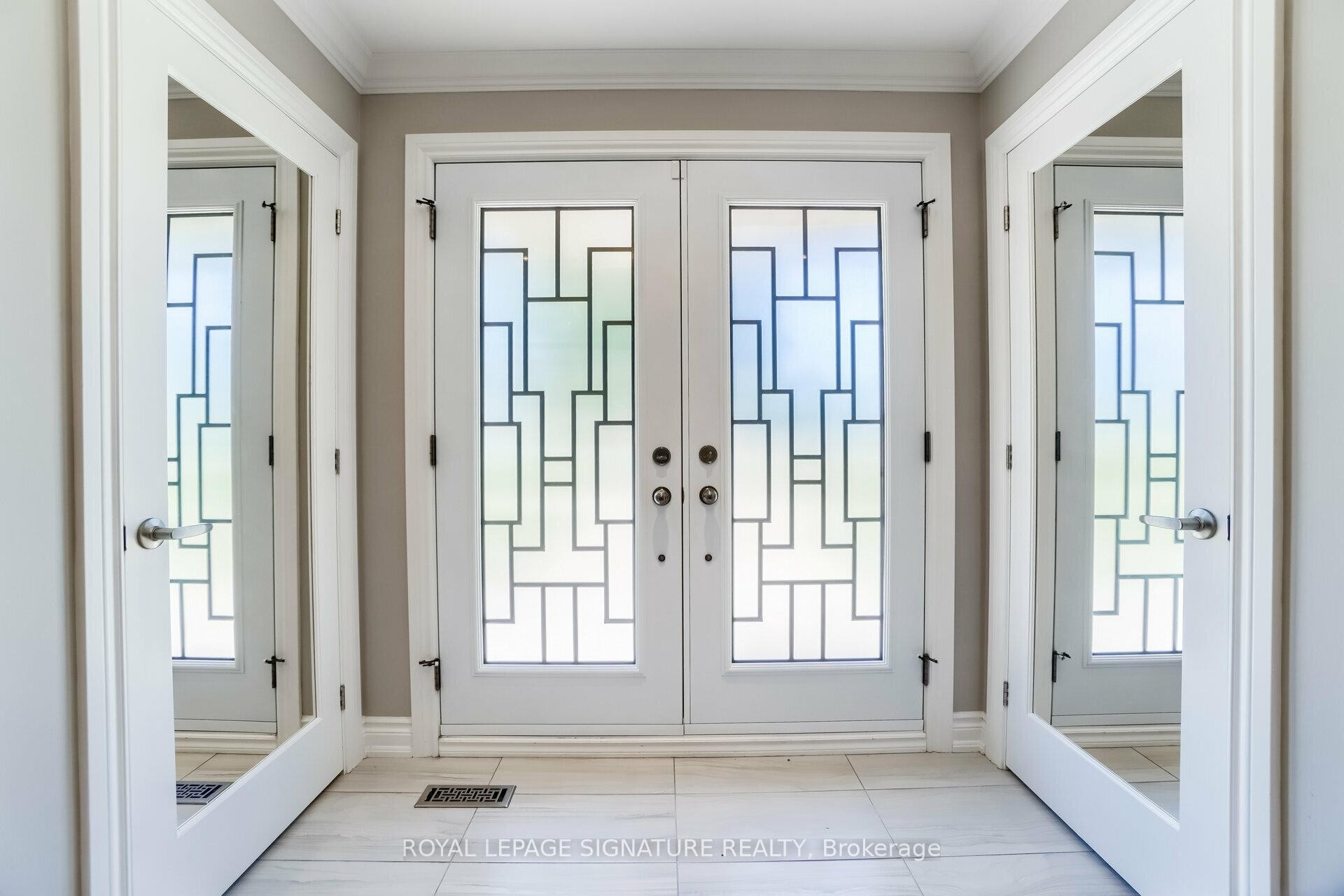 9 Elite Road, Caledon, ON - Indoor Photo Showing Other Room