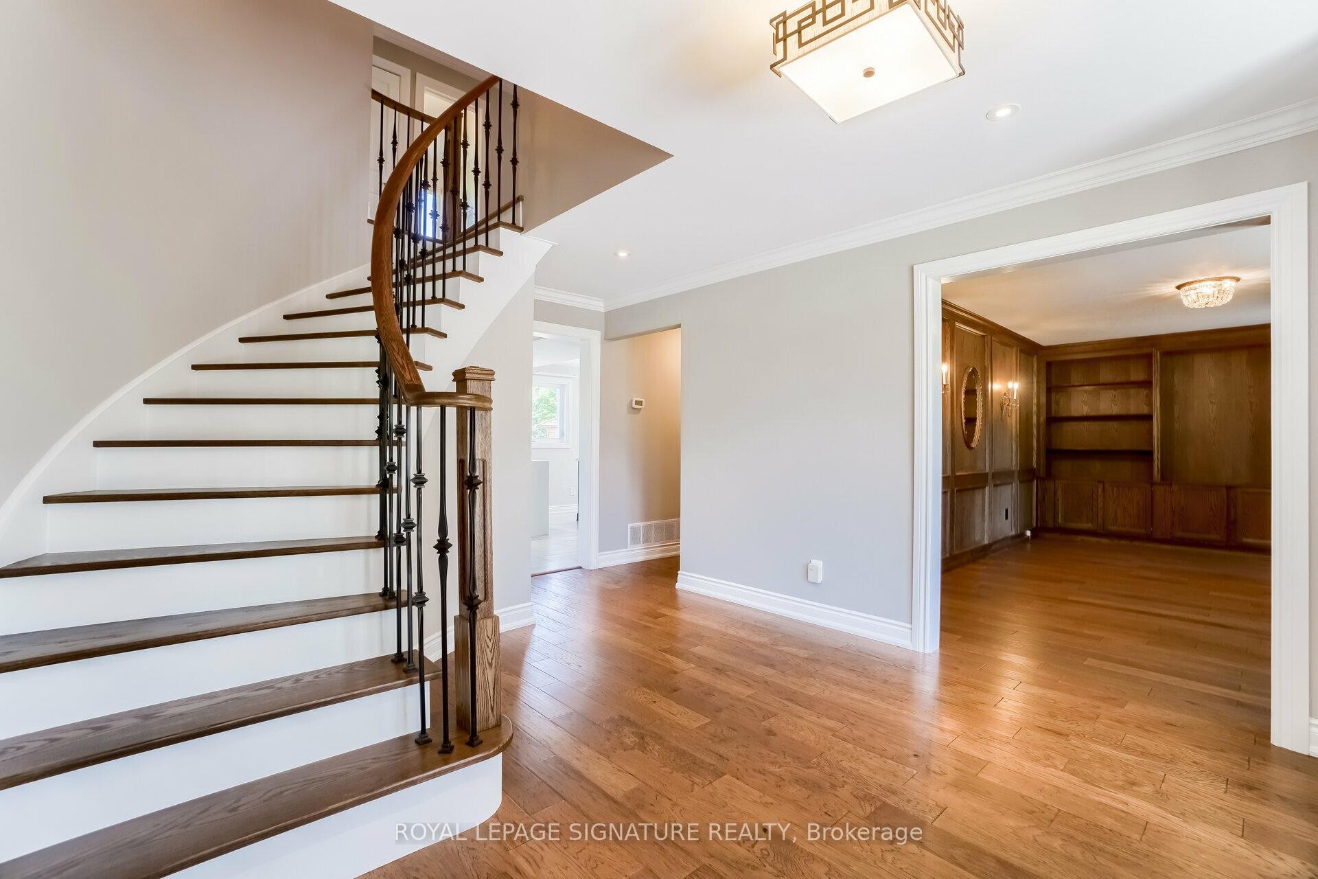 9 Elite Road, Caledon, ON - Indoor Photo Showing Other Room