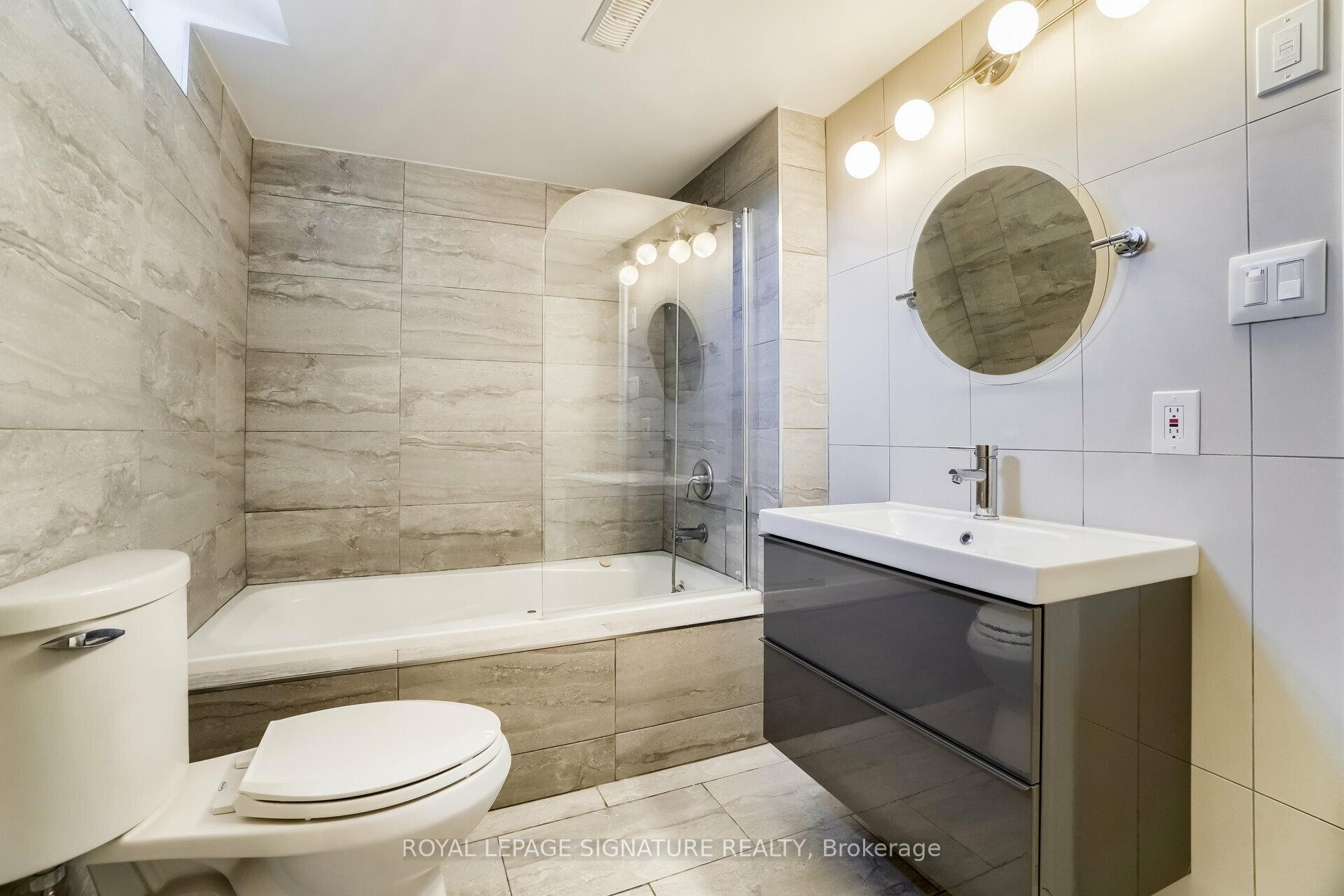 9 Elite Road, Caledon, ON - Indoor Photo Showing Bathroom
