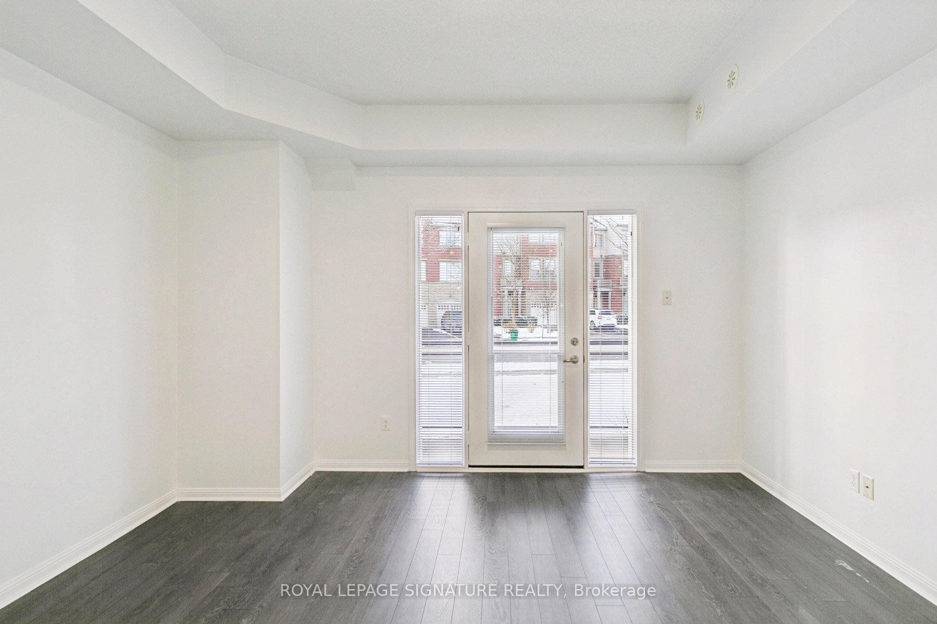 110-5705 Long Valley Road, Mississauga, ON - Indoor Photo Showing Other Room