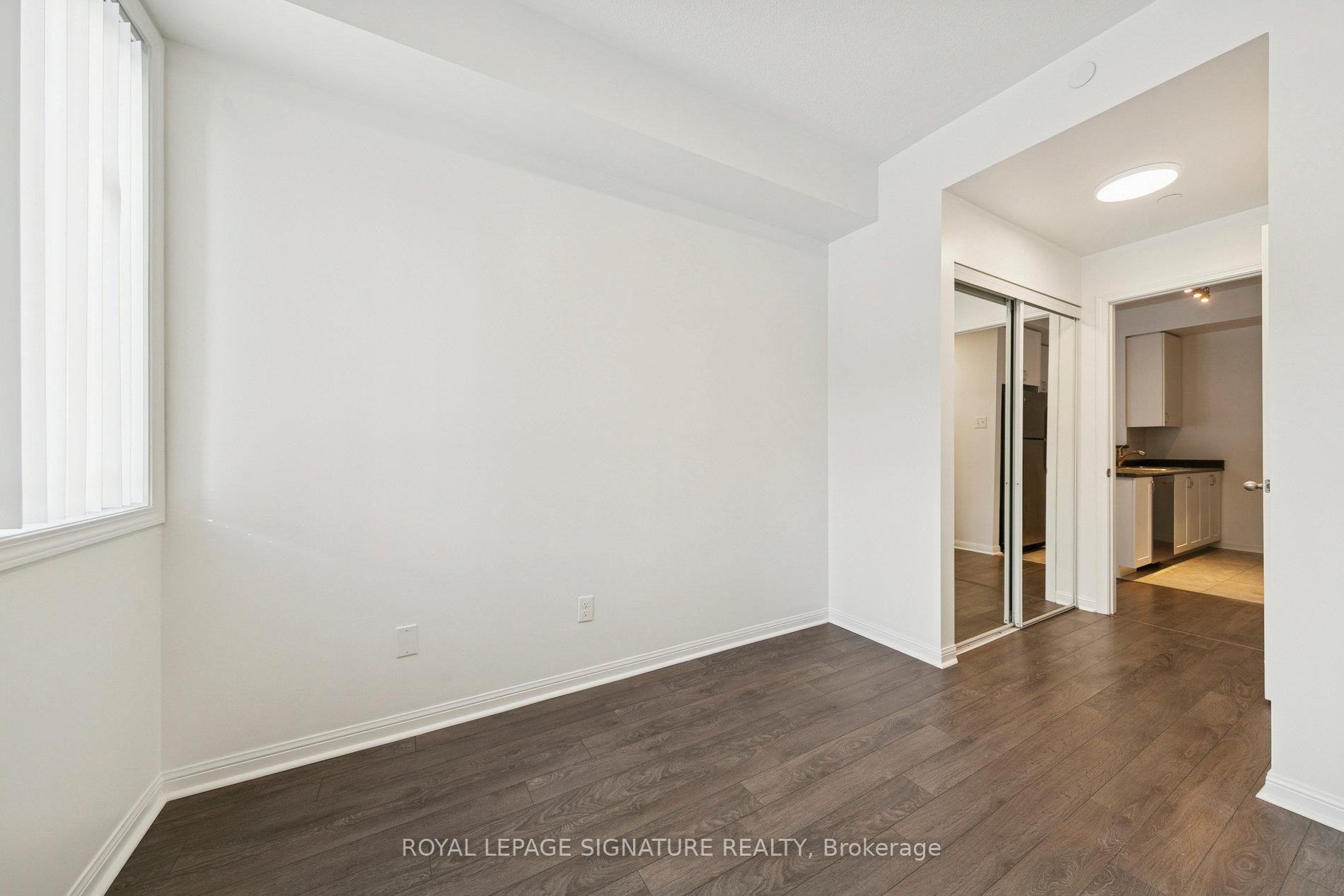 110-5705 Long Valley Road, Mississauga, ON - Indoor Photo Showing Other Room