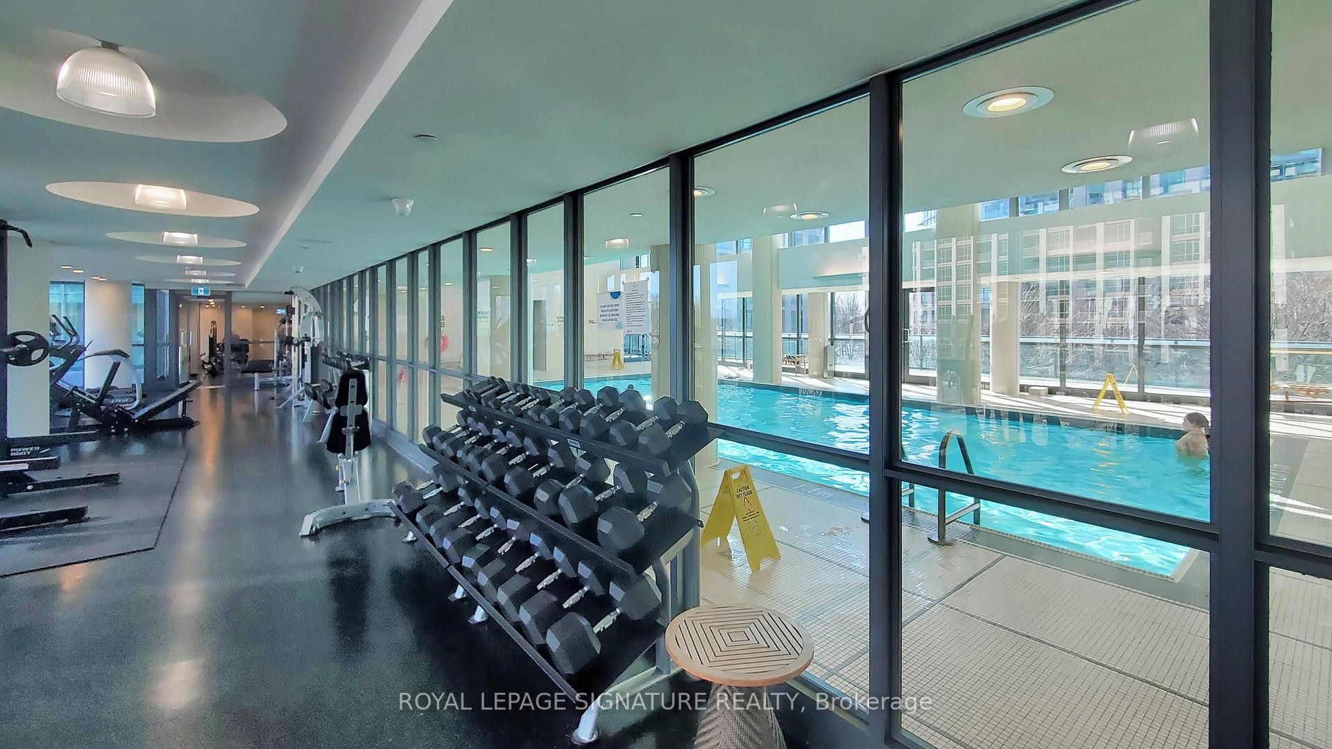 3403-215 Fort York Boulevard, Toronto, ON - Indoor Photo Showing Gym Room