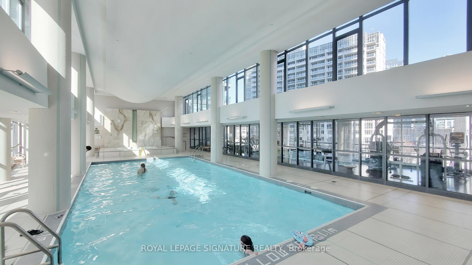 3403-215 Fort York Boulevard, Toronto, ON - Indoor Photo Showing Other Room With In Ground Pool