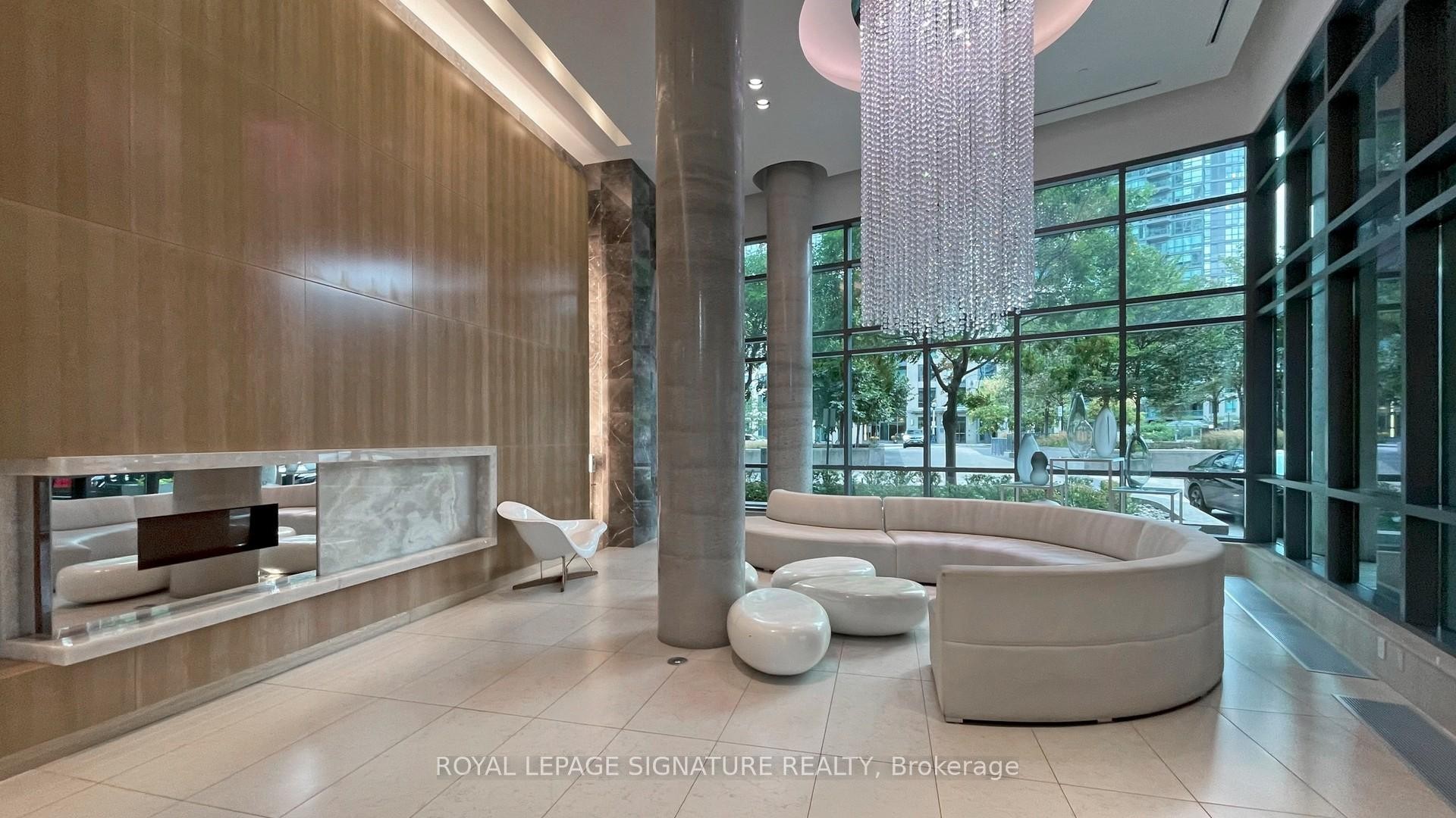 3403-215 Fort York Boulevard, Toronto, ON - Indoor Photo Showing Other Room