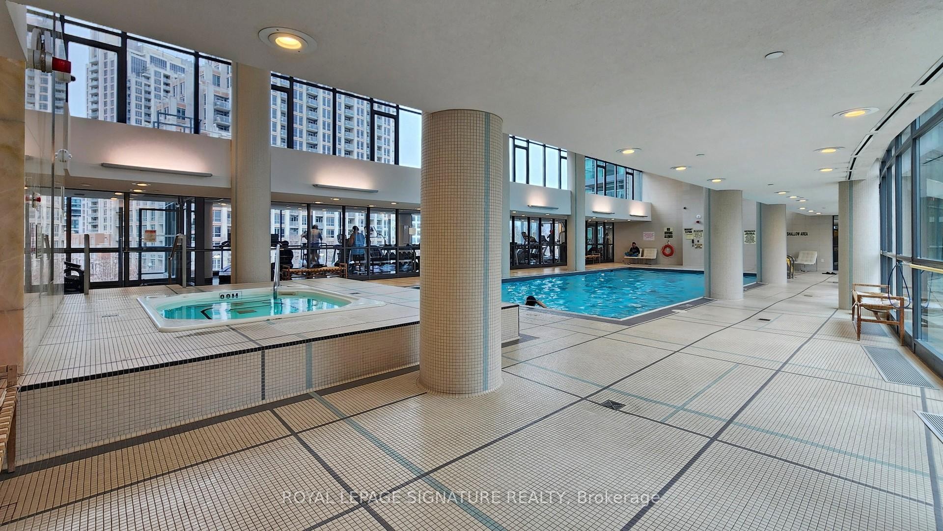 3403-215 Fort York Boulevard, Toronto, ON - Indoor Photo Showing Other Room With In Ground Pool