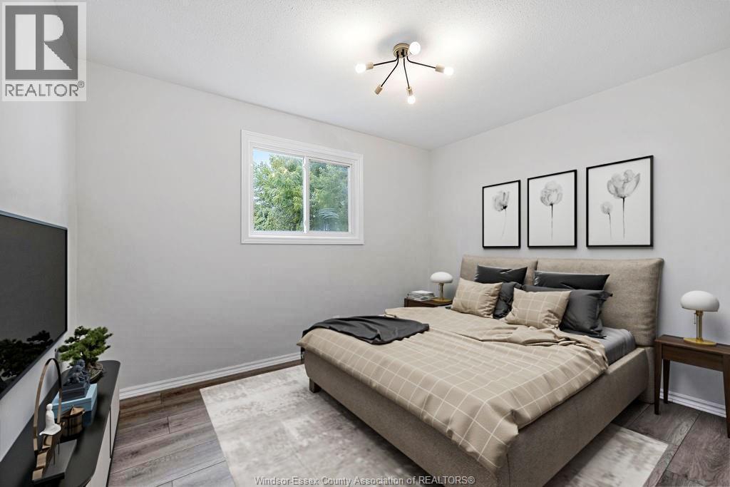 5440 Lyndon, Windsor, ON - Indoor Photo Showing Bedroom