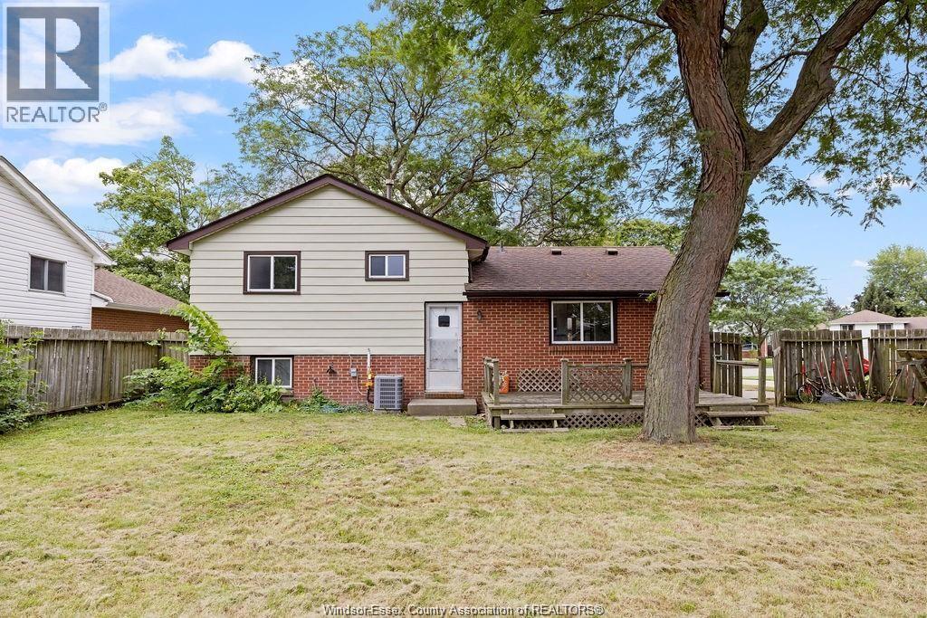 5440 Lyndon, Windsor, ON - Outdoor With Deck Patio Veranda With Exterior