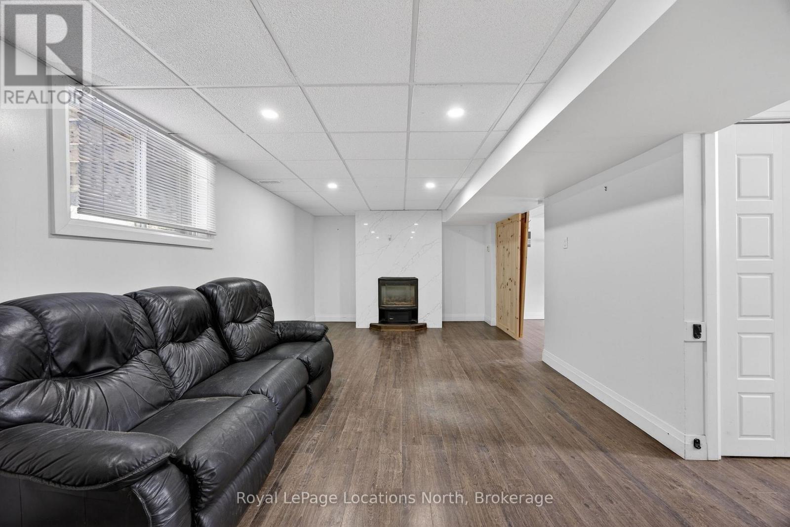 40 Rue Vanier Street, Tiny, ON - Indoor