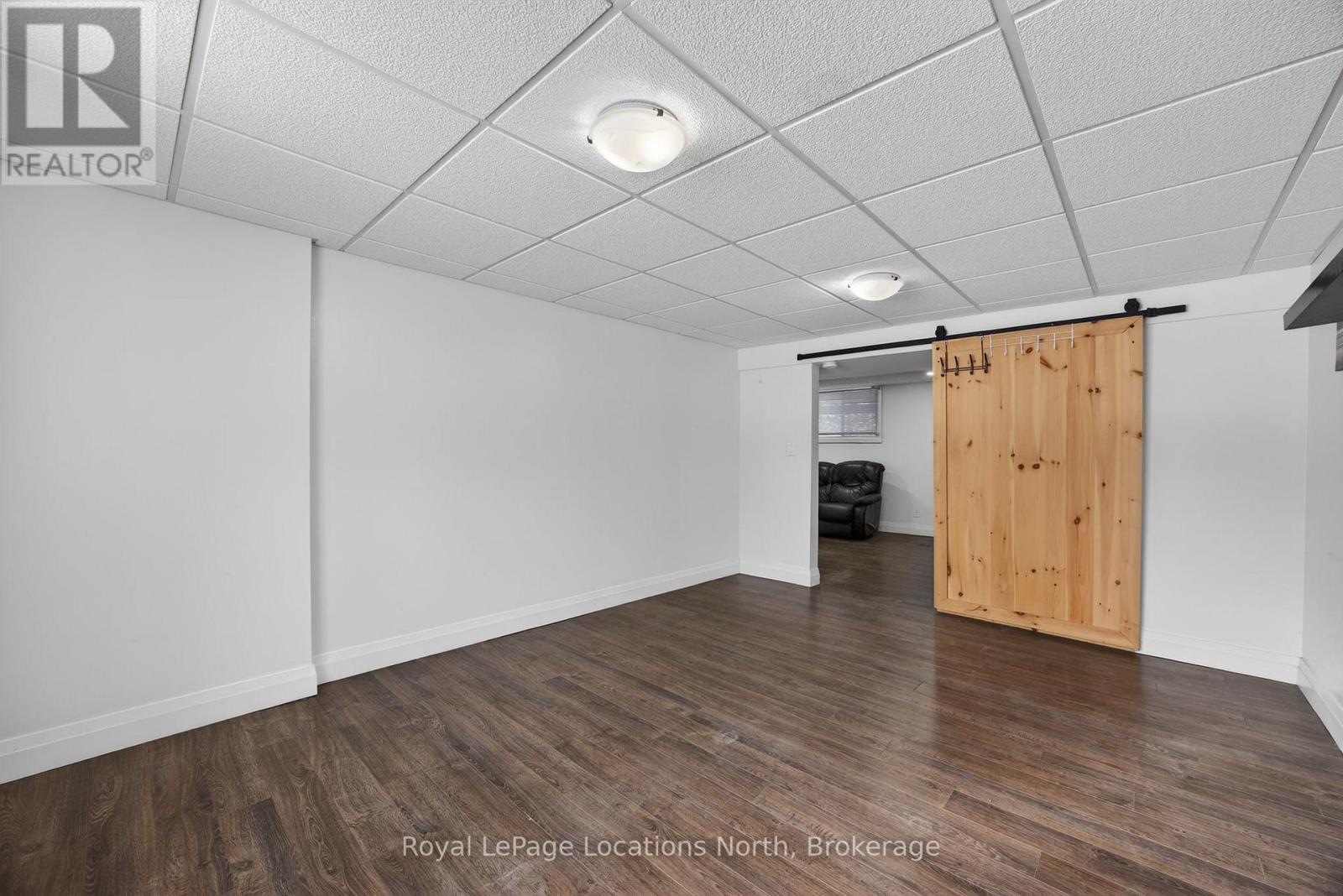 40 Rue Vanier Street, Tiny, ON - Indoor Photo Showing Other Room