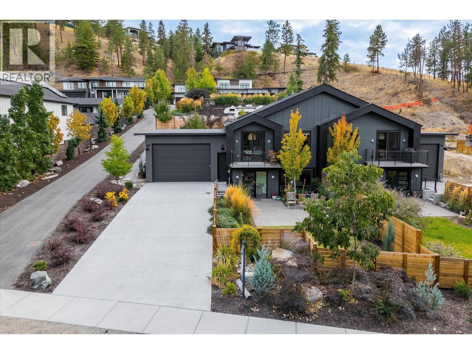 761 Barnaby Road, Kelowna, BC - Outdoor With Facade