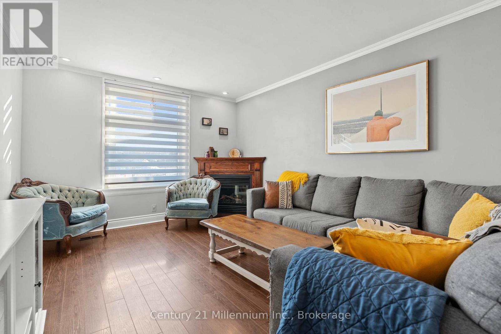 1188 2Nd Avenue W, Owen Sound, ON - Indoor Photo Showing Living Room With Fireplace
