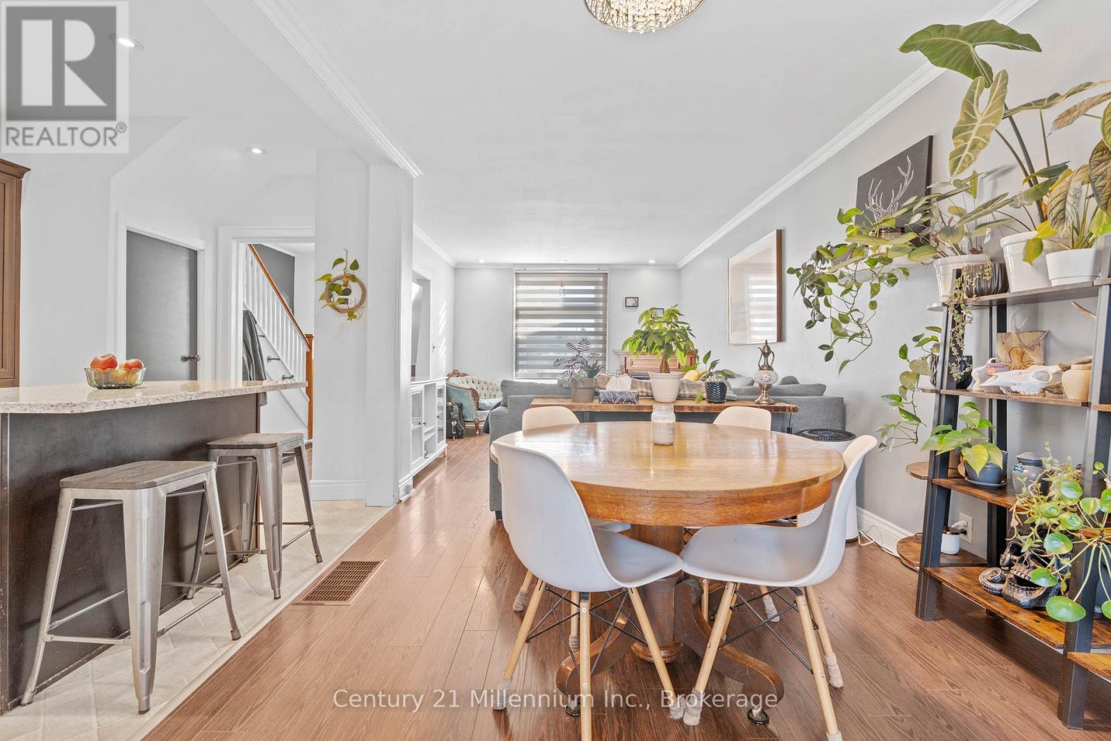 1188 2Nd Avenue W, Owen Sound, ON - Indoor Photo Showing Dining Room