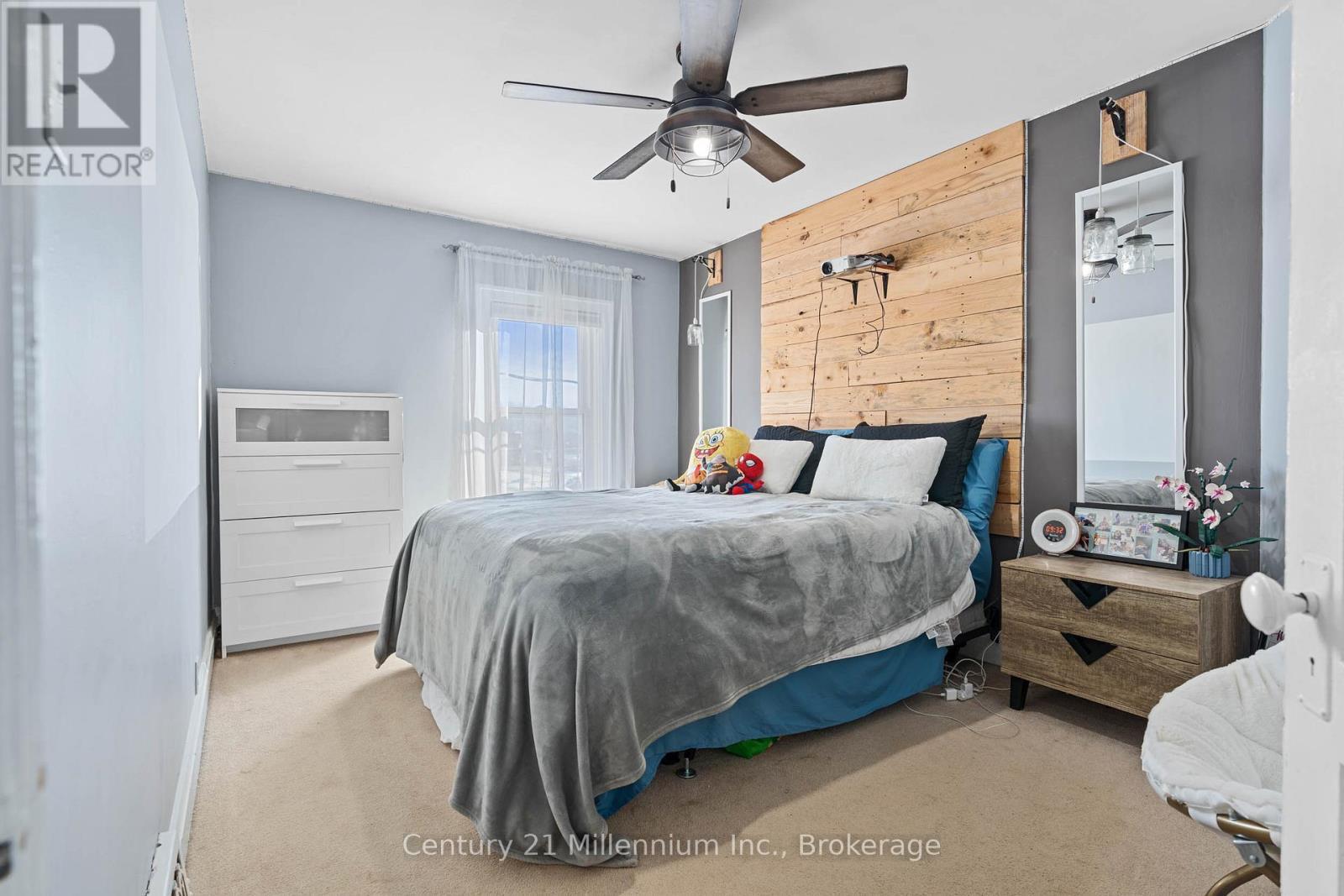 1188 2Nd Avenue W, Owen Sound, ON - Indoor Photo Showing Bedroom