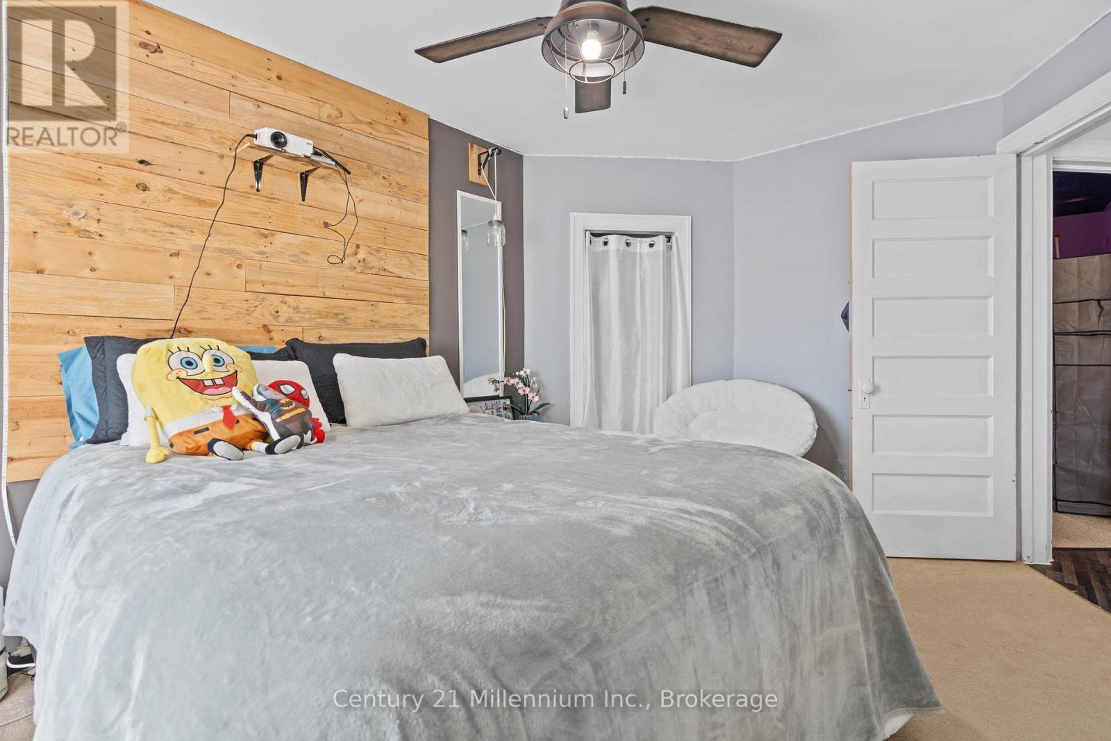 1188 2Nd Avenue W, Owen Sound, ON - Indoor Photo Showing Bedroom