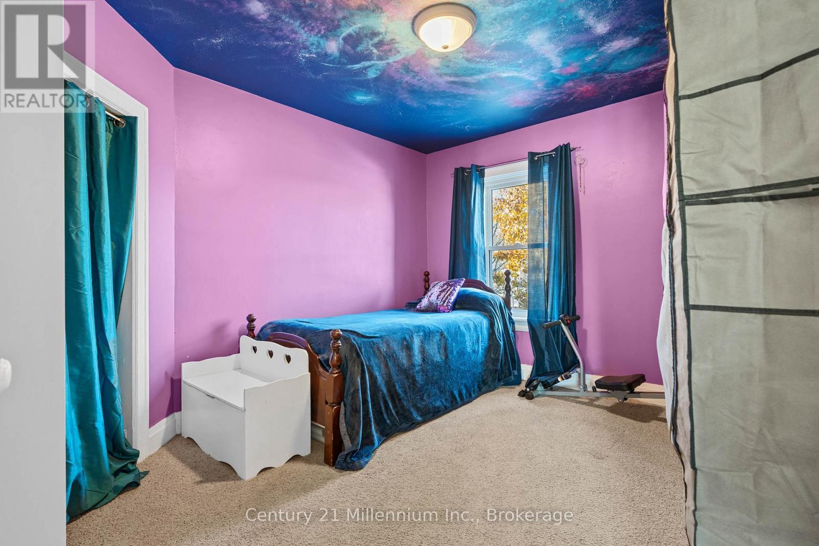 1188 2Nd Avenue W, Owen Sound, ON - Indoor Photo Showing Bedroom