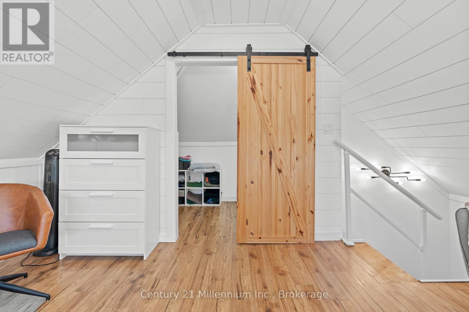 1188 2Nd Avenue W, Owen Sound, ON - Indoor Photo Showing Other Room