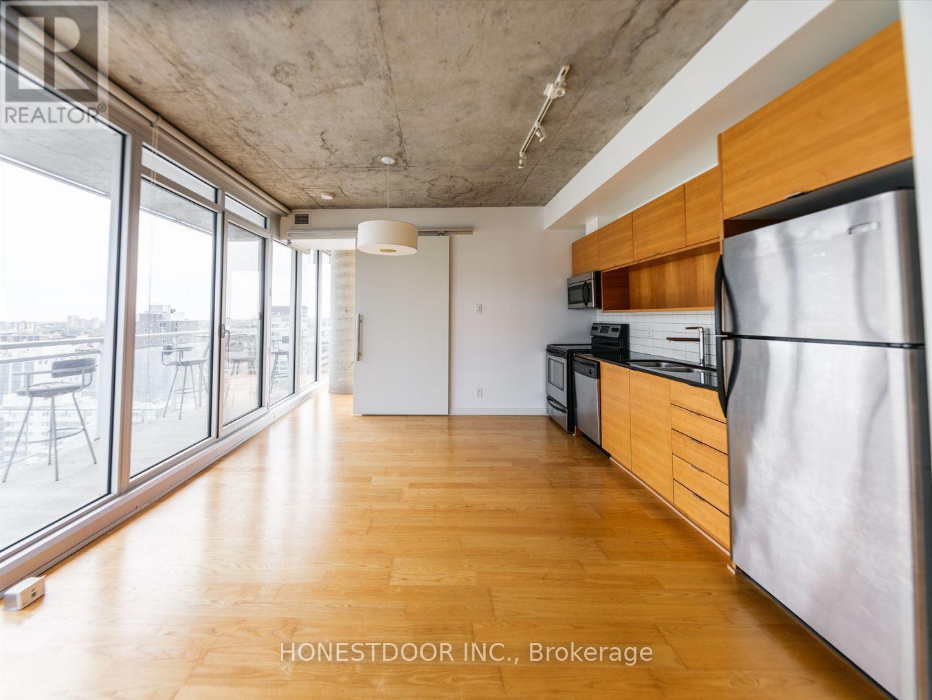 1610 - 324 Laurier Avenue W, Ottawa, ON - Indoor Photo Showing Kitchen