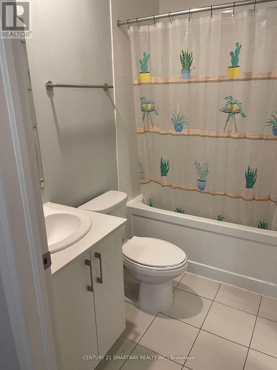 119 - 402 The East Mall, Toronto, ON - Indoor Photo Showing Bathroom