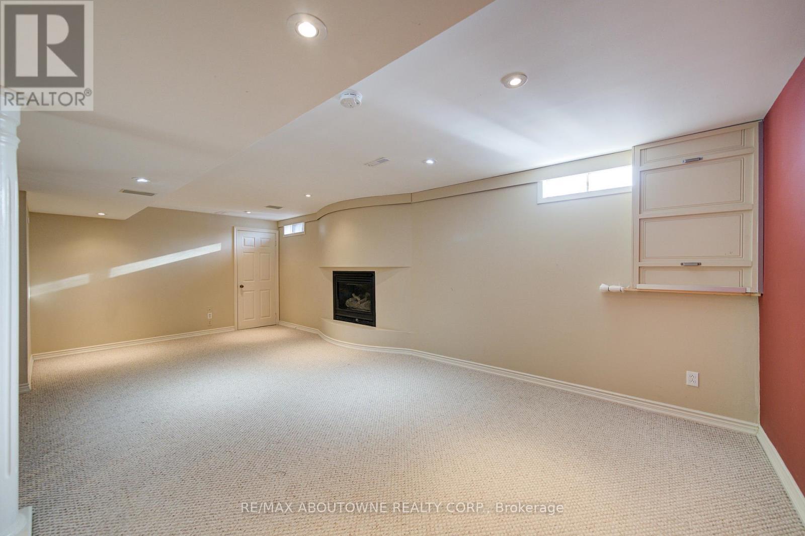 1251 Old Colony Road, Oakville, ON - Indoor
