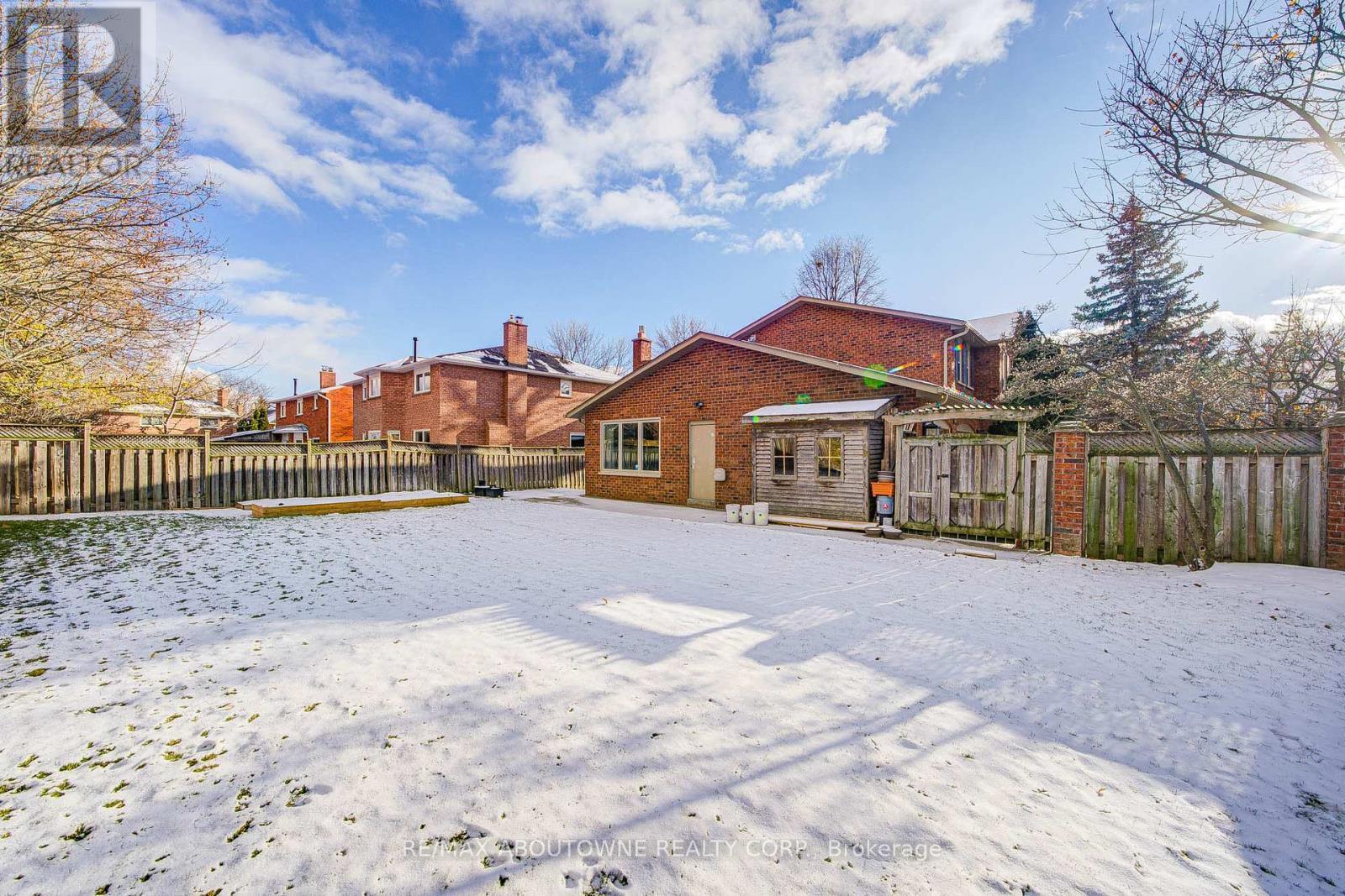 1251 Old Colony Road, Oakville, ON - Outdoor