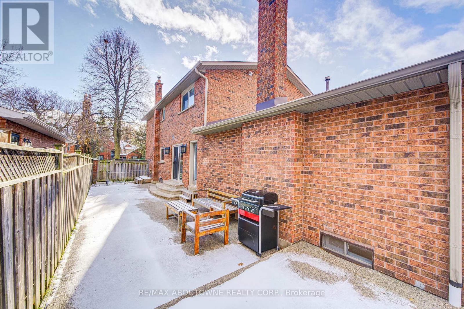 1251 Old Colony Road, Oakville, ON - Outdoor With Exterior