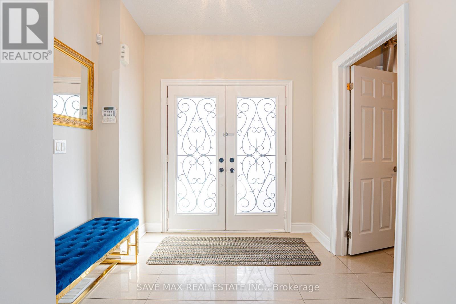 5 Dillon Drive, Brampton, ON - Indoor Photo Showing Other Room