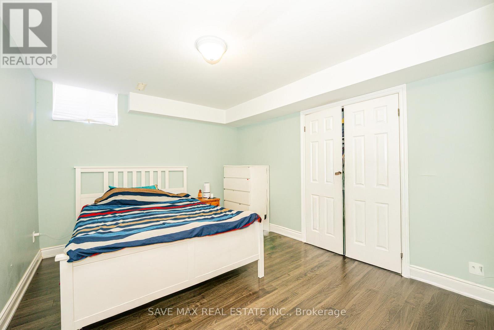 5 Dillon Drive, Brampton, ON - Indoor Photo Showing Bedroom