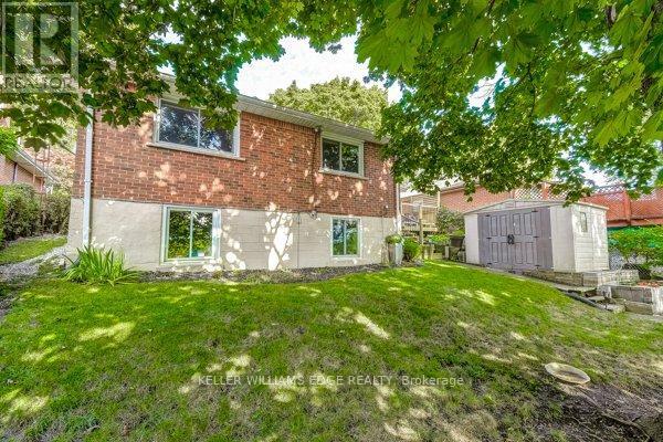 1216 De Quincy Crescent, Burlington, ON - Outdoor