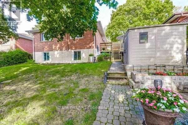 1216 De Quincy Crescent, Burlington, ON - Outdoor