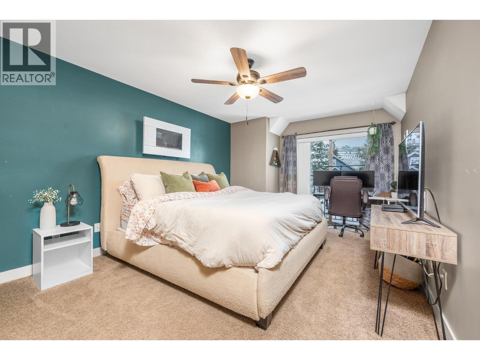 4900 Heritage Drive Unit# 1104, Vernon, BC - Indoor Photo Showing Bedroom