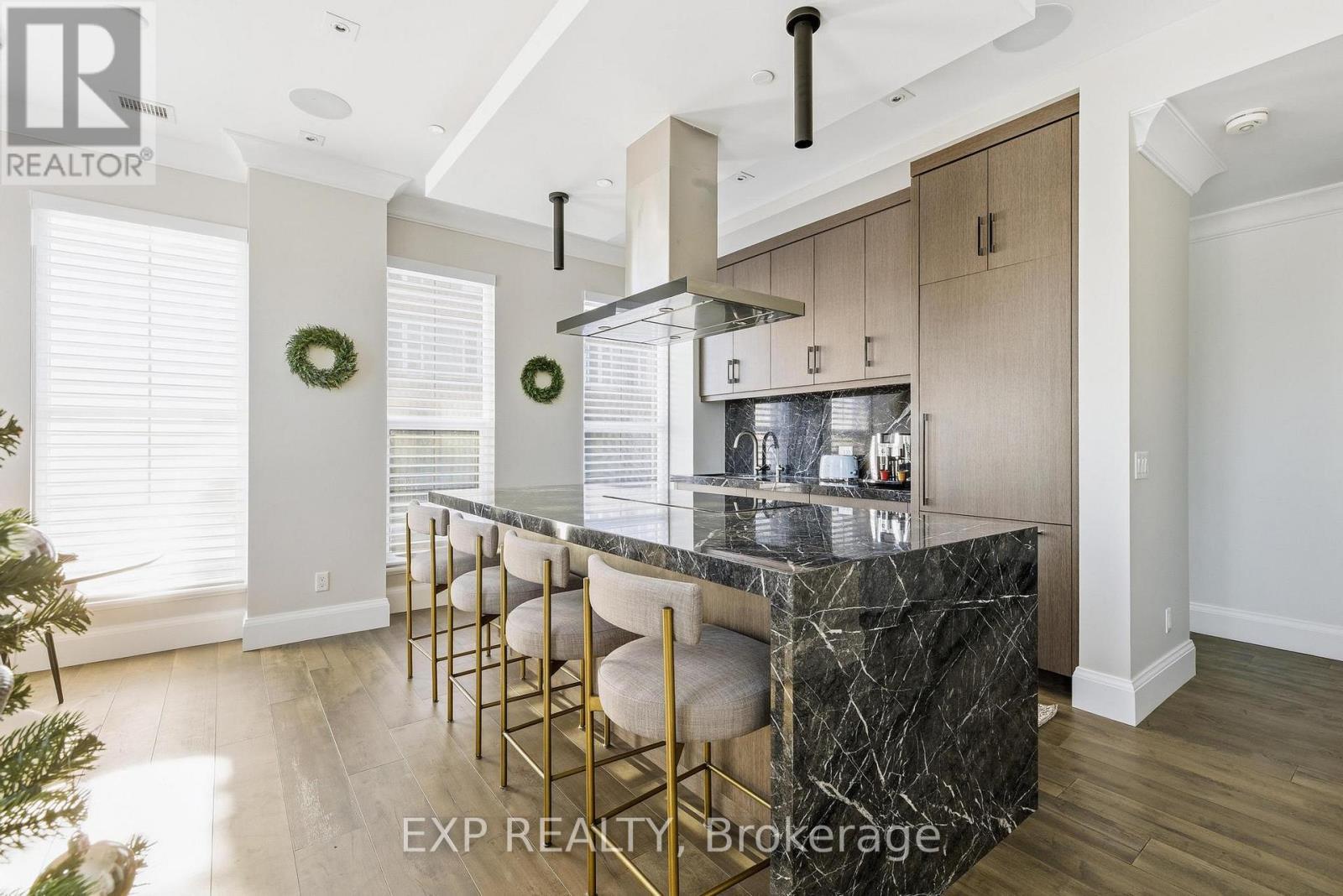 Th10 - 155 Caroline Street S, Waterloo, ON - Indoor