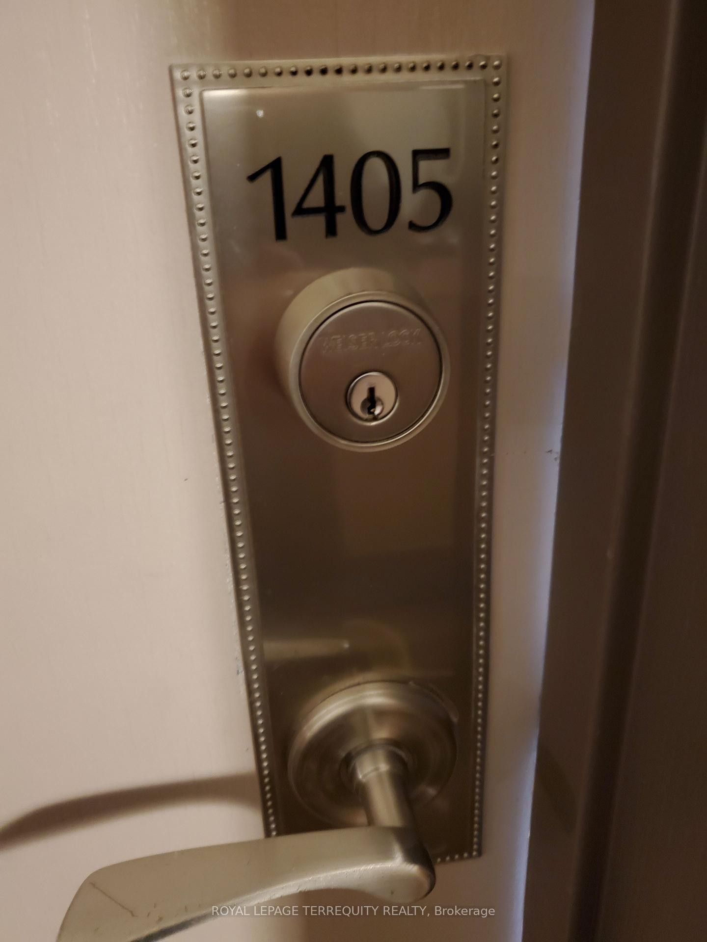 1405-99 Harbour Square, Toronto, ON -