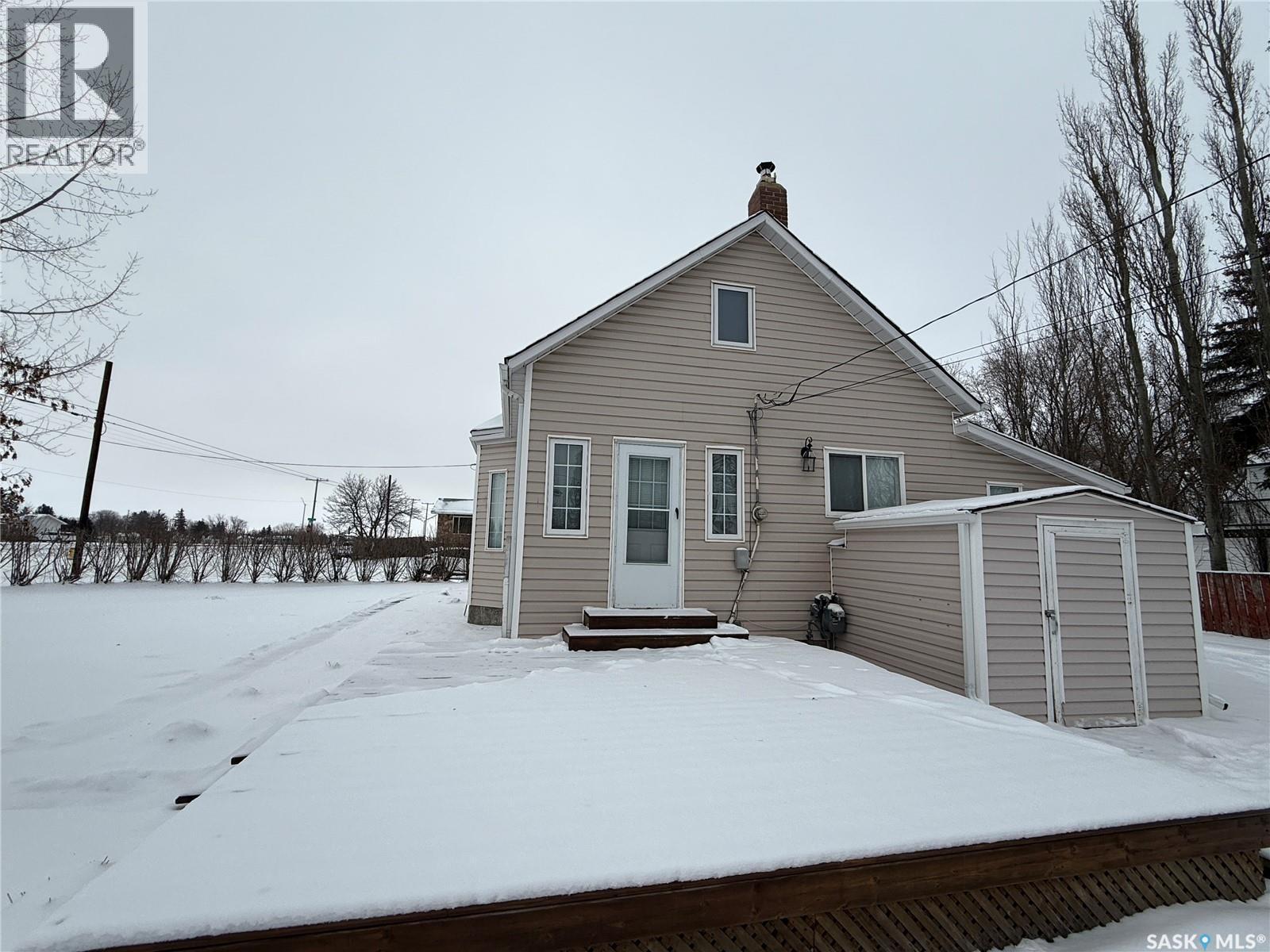 335 6Th Street, Humboldt, SK - Outdoor