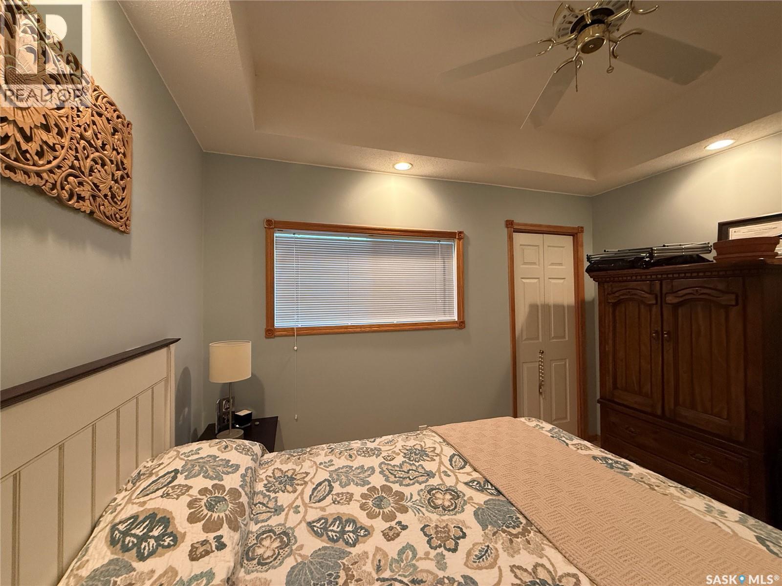 335 6Th Street, Humboldt, SK - Indoor Photo Showing Bedroom
