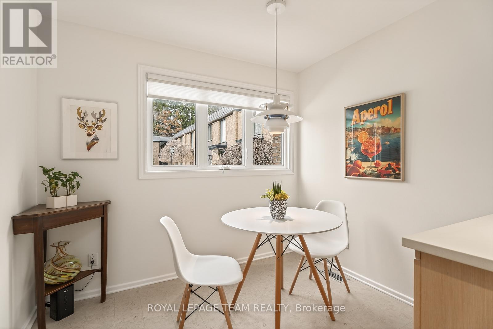 10 - 174 Dufferin Road, Ottawa, ON - Indoor Photo Showing Dining Room