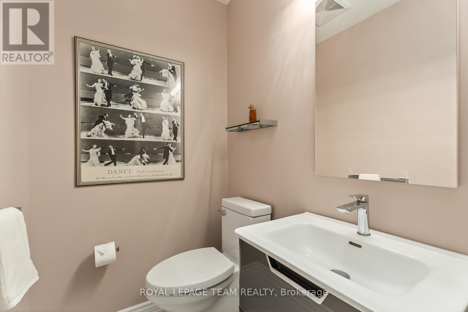 10 - 174 Dufferin Road, Ottawa, ON - Indoor Photo Showing Bathroom