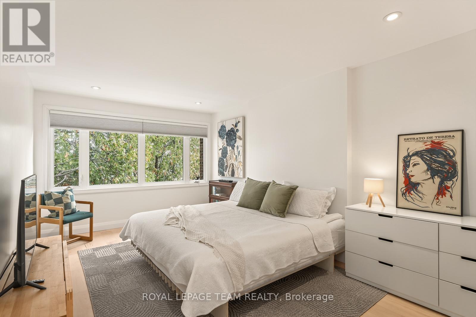 10 - 174 Dufferin Road, Ottawa, ON - Indoor Photo Showing Bedroom