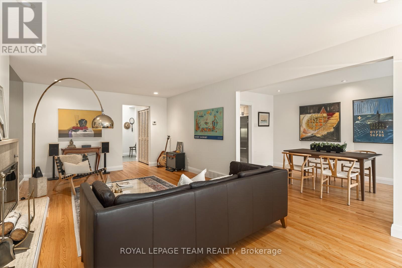 10 - 174 Dufferin Road, Ottawa, ON - Indoor Photo Showing Living Room