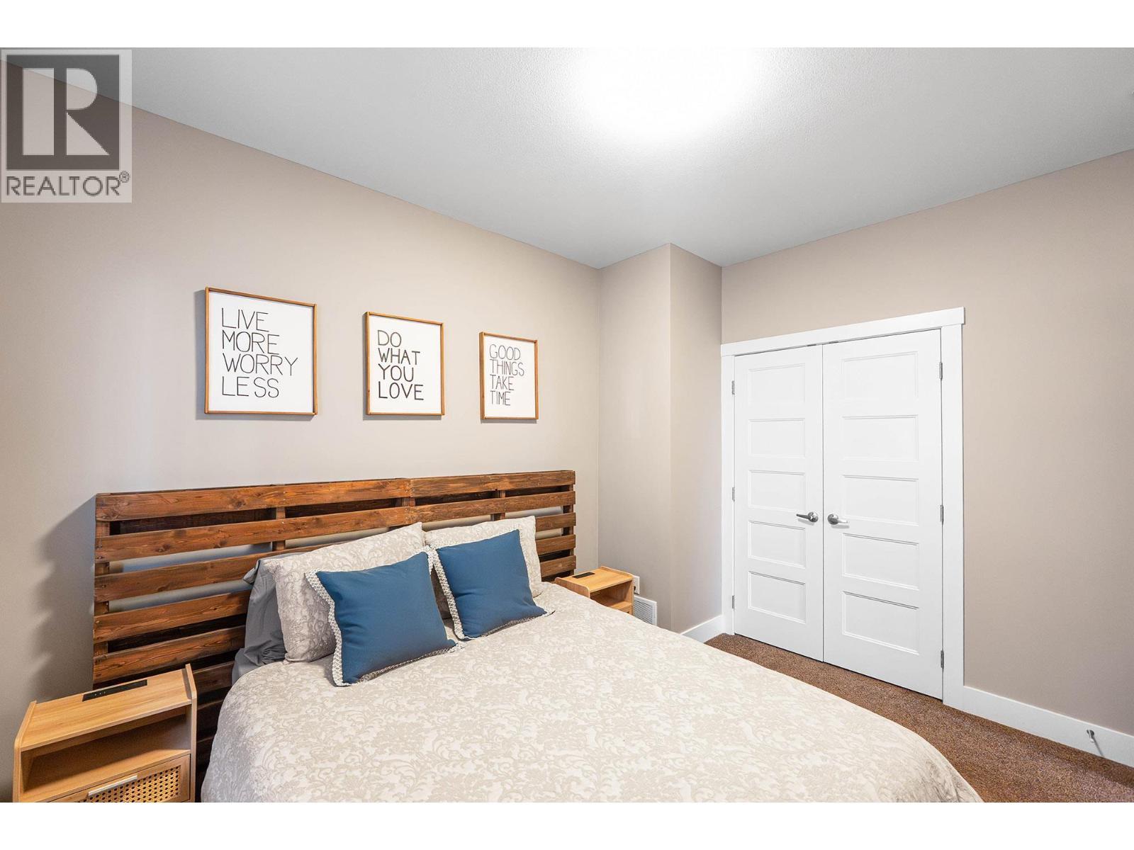 1769 Tower Ranch Drive, Kelowna, BC - Indoor Photo Showing Bedroom