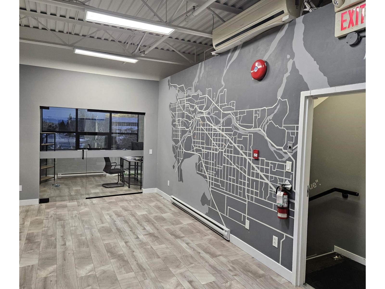 206 15272 Croydon Drive, Surrey, BC