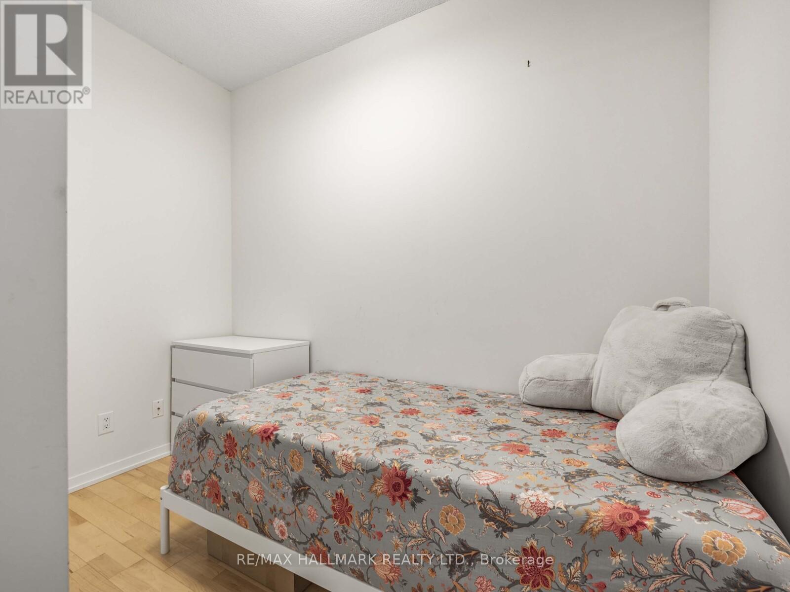 2109 - 65 Bremner Boulevard, Toronto, ON - Indoor Photo Showing Bedroom