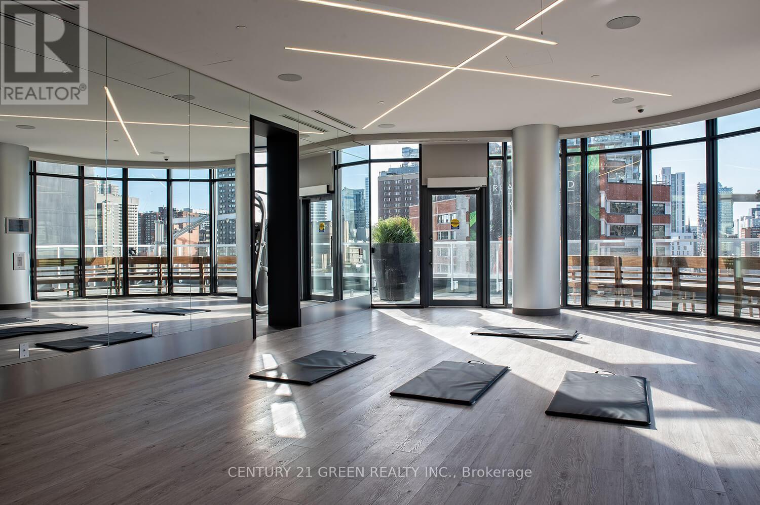 3405 - 403 Church Street, Toronto, ON - Indoor