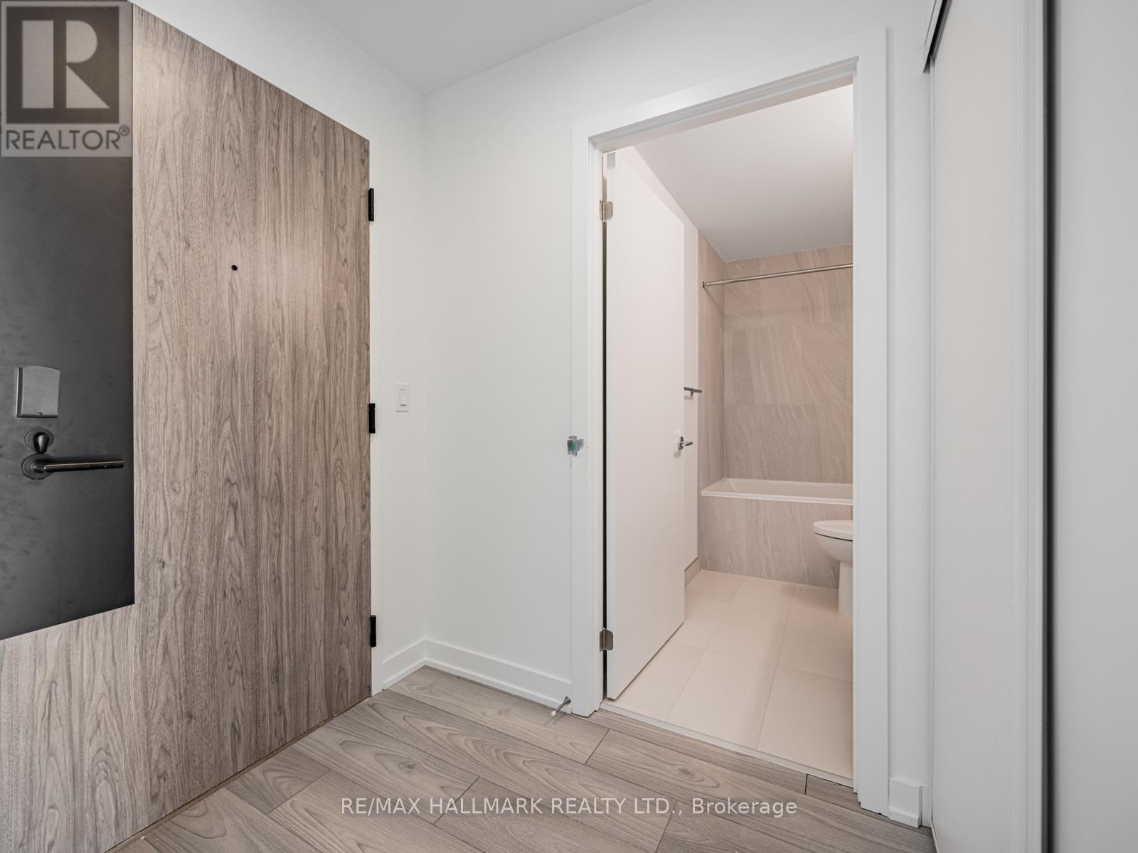 715 - 1007 The Queensway, Toronto, ON - Indoor Photo Showing Other Room