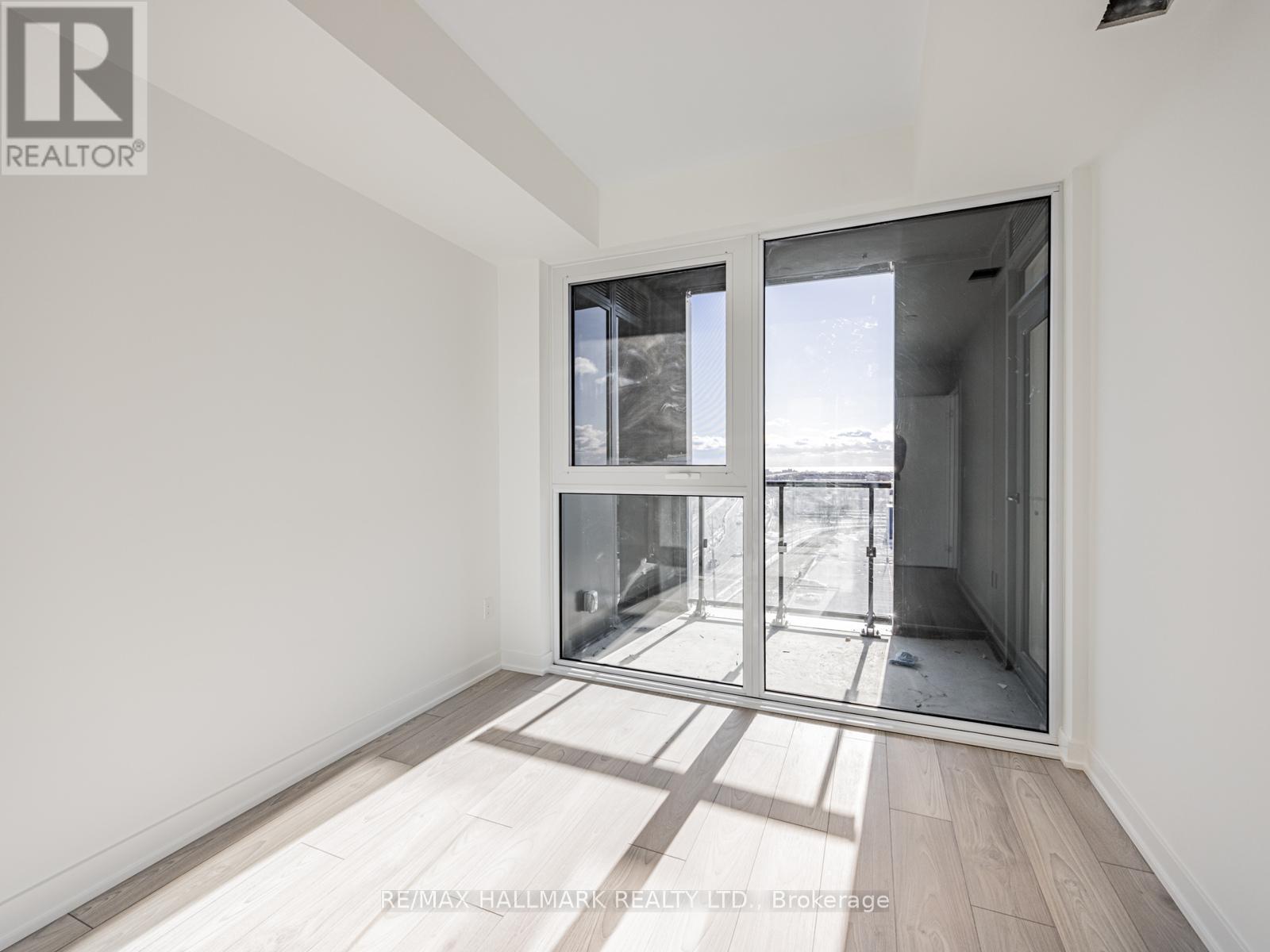 715 - 1007 The Queensway, Toronto, ON - Indoor Photo Showing Other Room