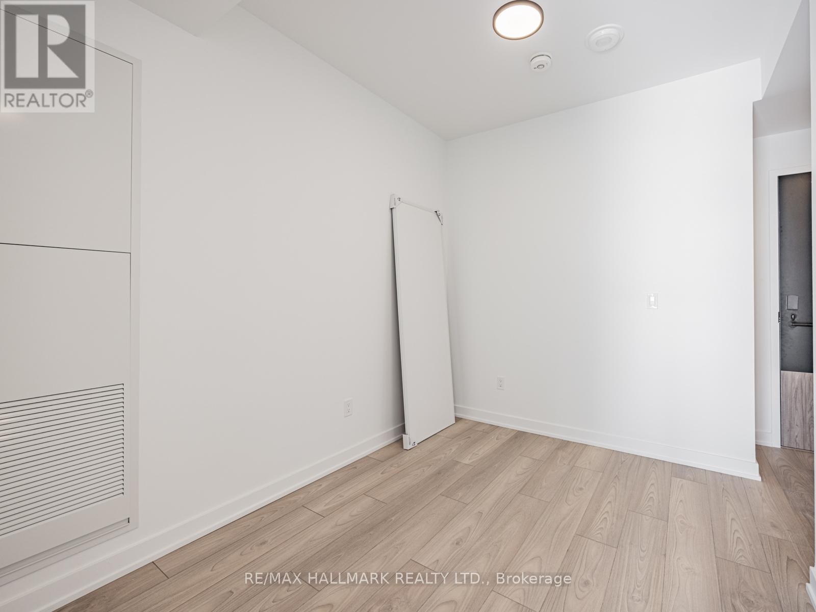 715 - 1007 The Queensway, Toronto, ON - Indoor Photo Showing Other Room