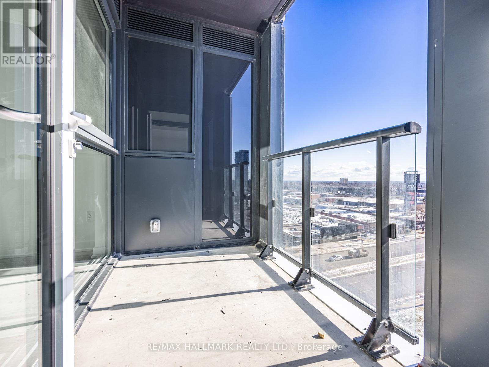 715 - 1007 The Queensway, Toronto, ON - Outdoor With Exterior