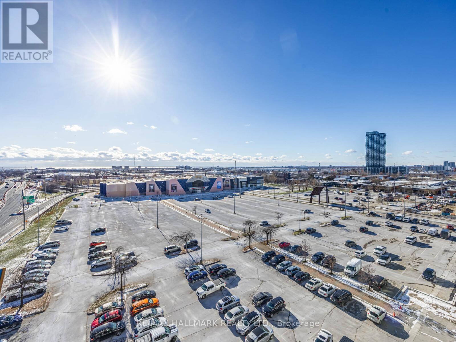 715 - 1007 The Queensway, Toronto, ON - Outdoor With View