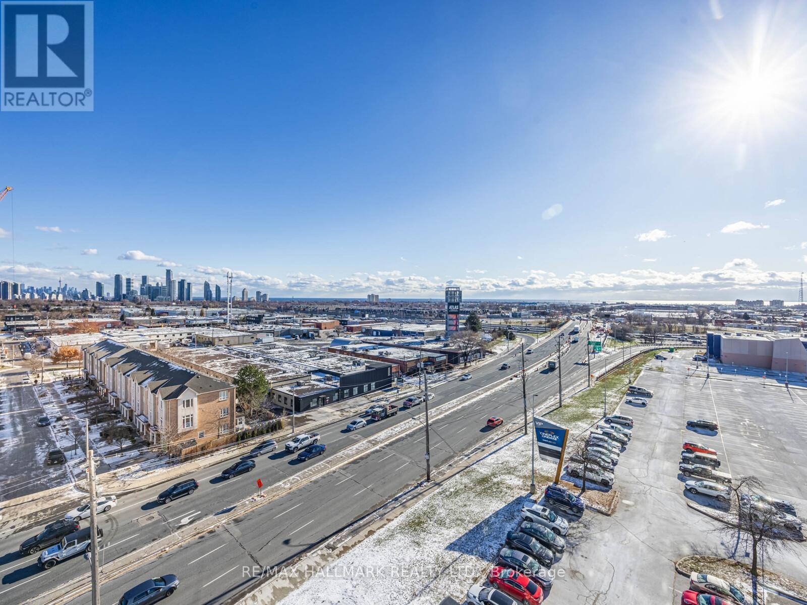 715 - 1007 The Queensway, Toronto, ON - Outdoor With View